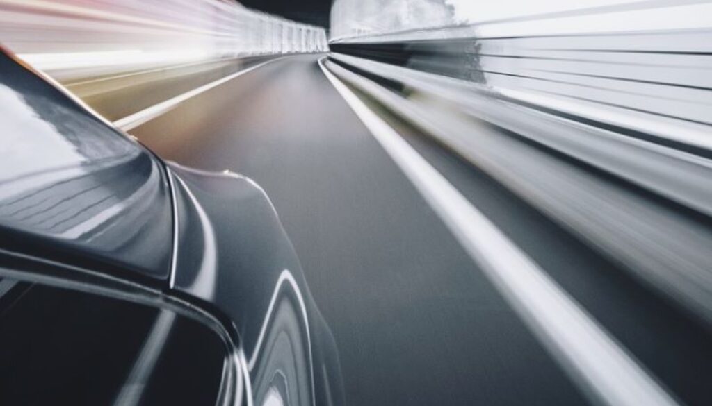 Ile Omodzie 9 zajmuje dojście do setki?