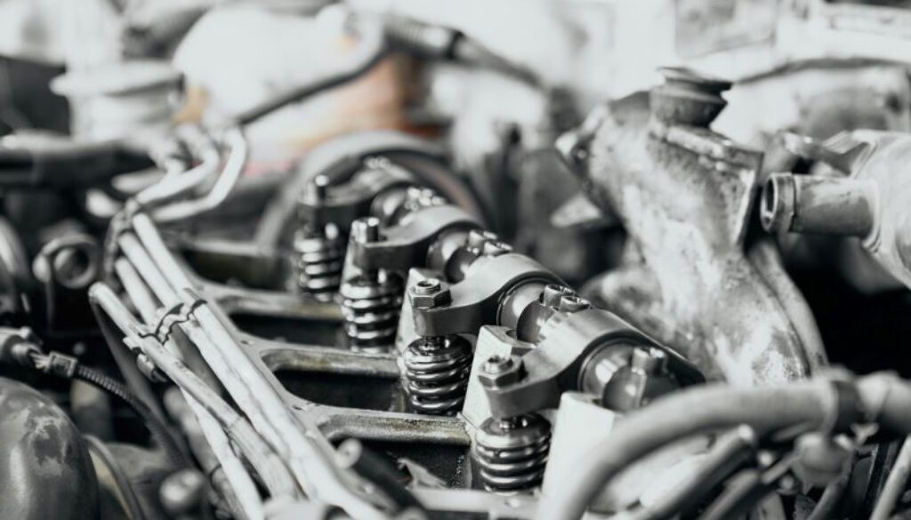 Jaki silnik w Omodzie 9?